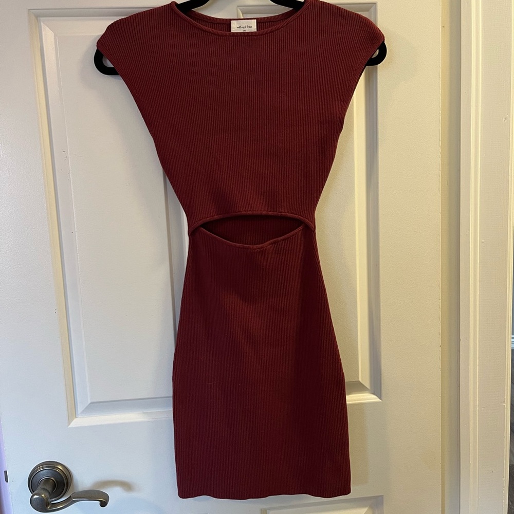 Elegant Burgundy Cut-Out Dress
